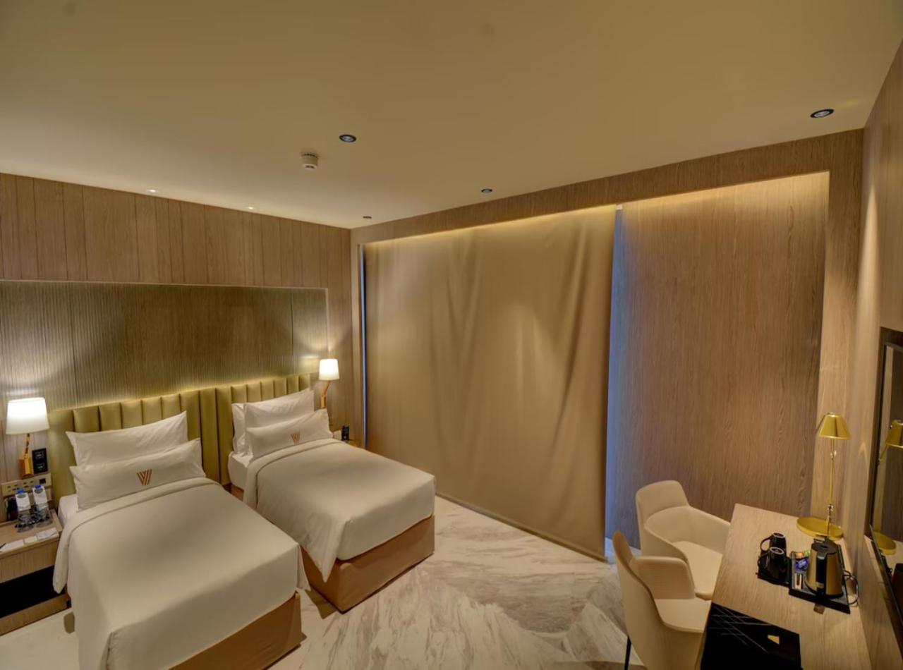 Oasis Grand Near Igi Delhi Airport 4* New Delhi